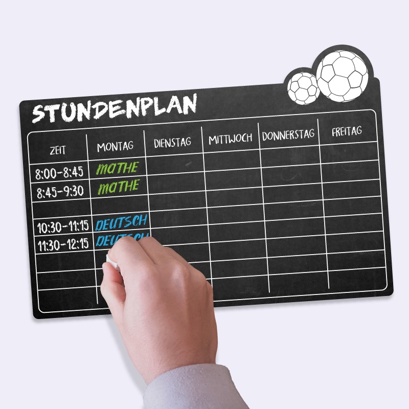 Stundenplan auf Tafelfolie, mit Kreide beschreibbar, Fußball Mit Kreide beschreibbarer Stundenplan auf Tafelfolie mit Fußball Motiv - perfekt für die Schule!